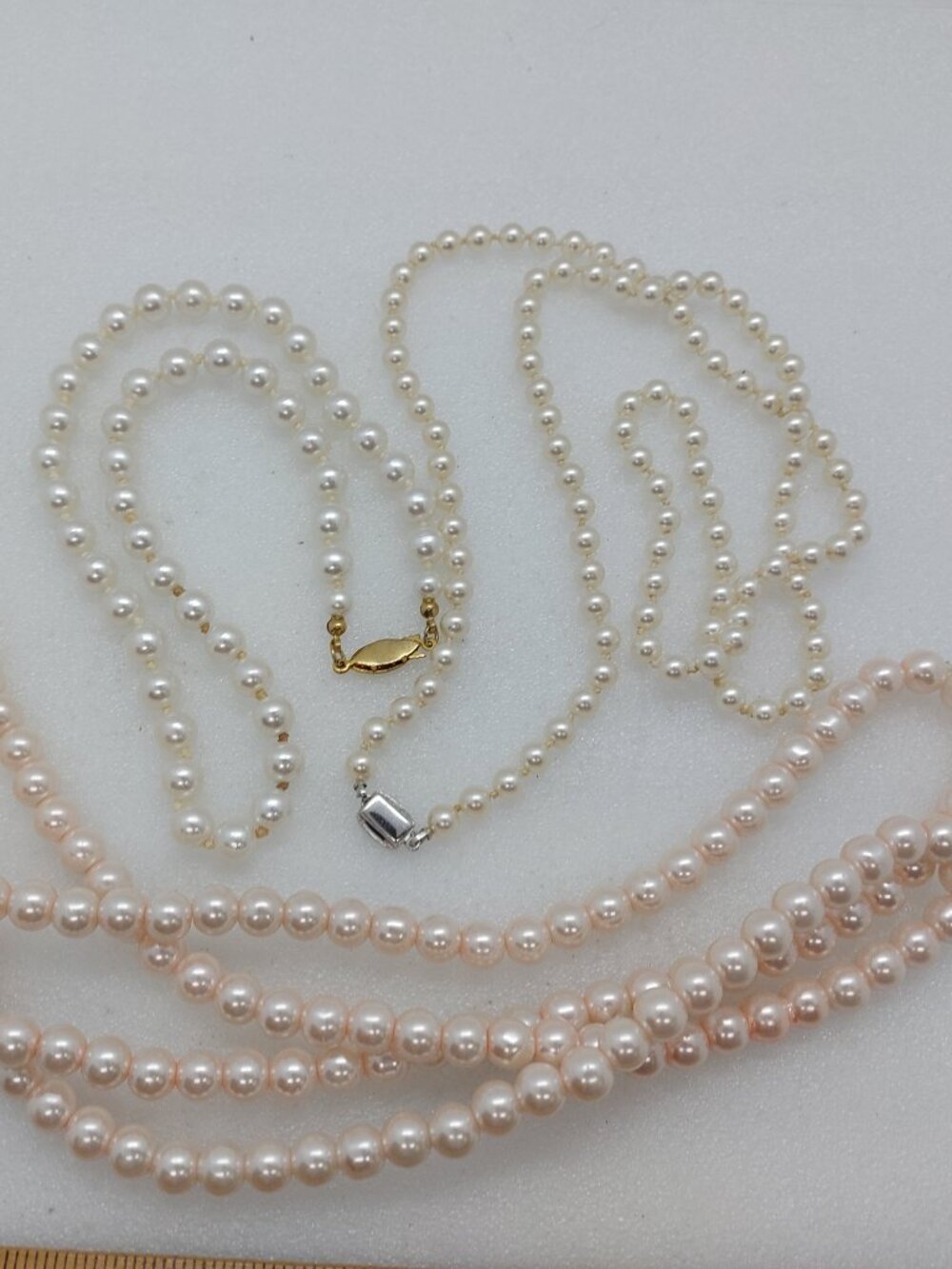 3 Bead Necklaces Faux Pearl White, Cream Color & Pinkish - Picture 13 of 13